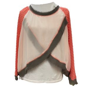 DOE & RAE Chiffon Batwing Top Colorblock Eyelash Trim Sz Small Gray/Cream/Peach